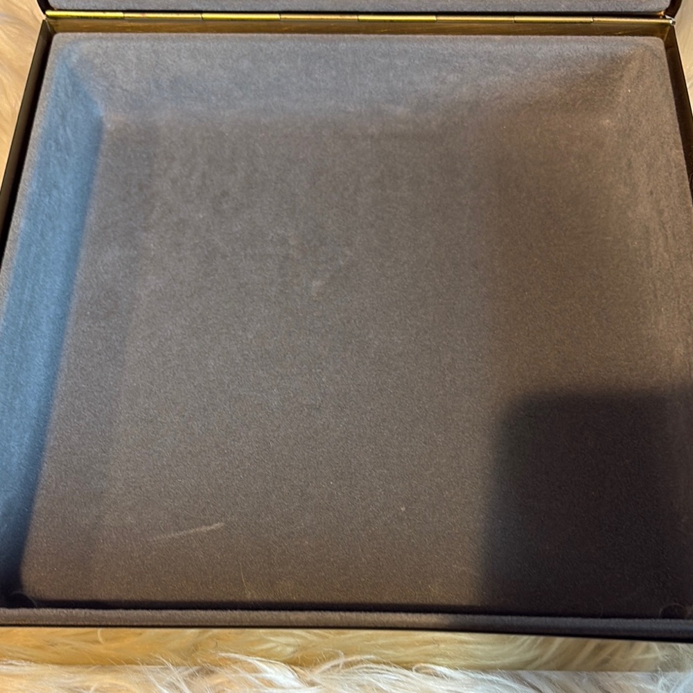 Avon Gold Accent Decor Piece - Picture 11 of 14